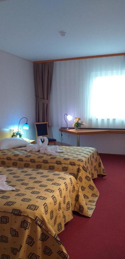 Iris Hotel Bors Esterno foto