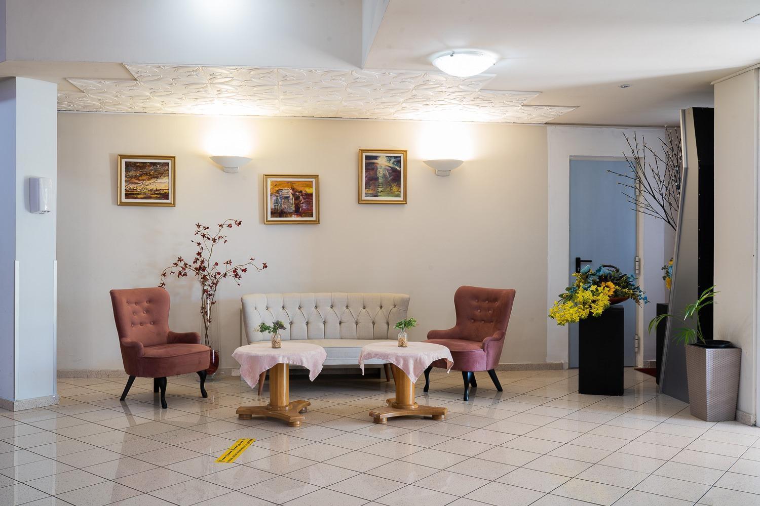 Iris Hotel Bors Esterno foto