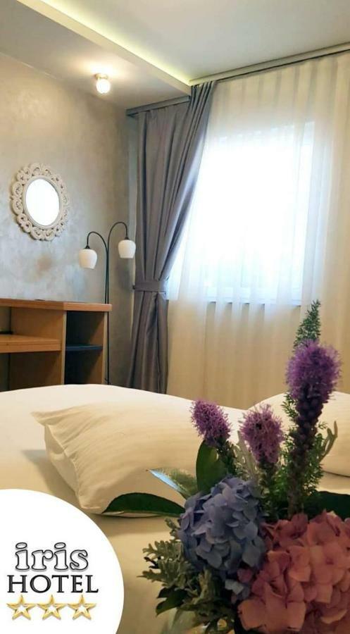 Iris Hotel Bors Esterno foto