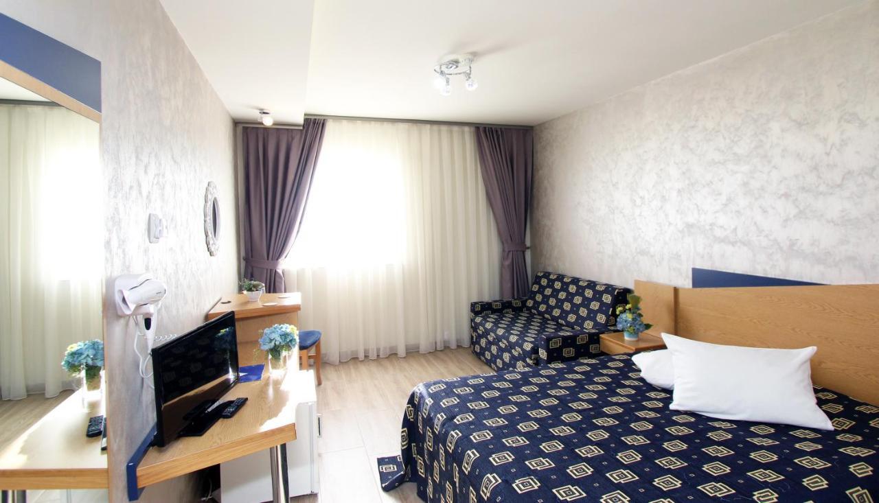 Iris Hotel Bors Esterno foto